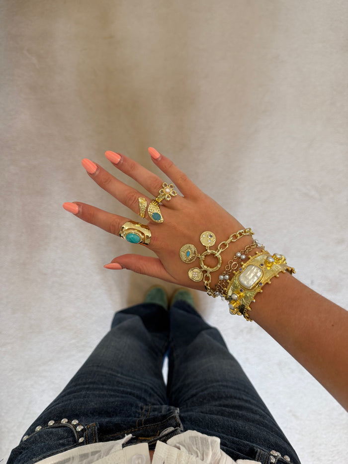 Eva Ring