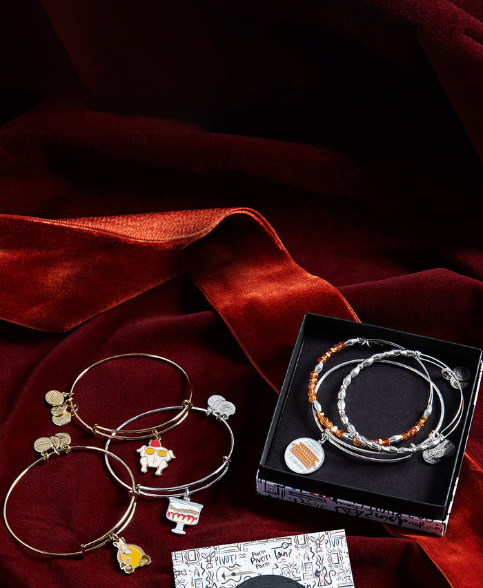FRIENDS™ Thanksgiving Turkey Charm Bangle