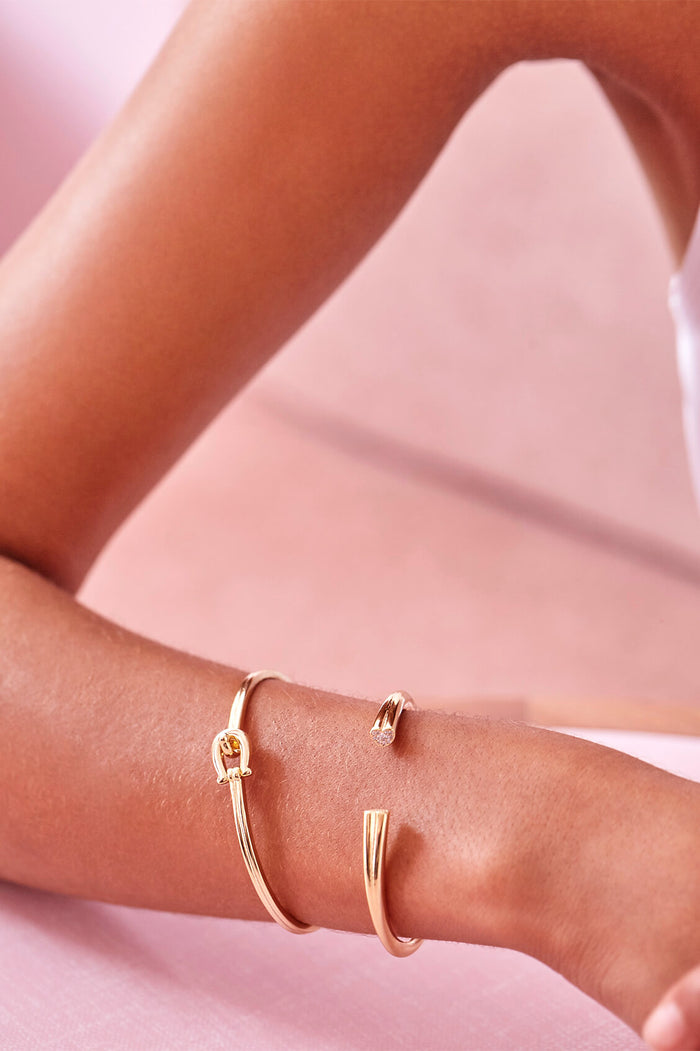 Lucky Horseshoe Hook Bangle