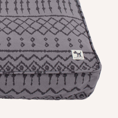Molly Mutt - Wild World Dog Duvet - Dog.Dog.Cat.