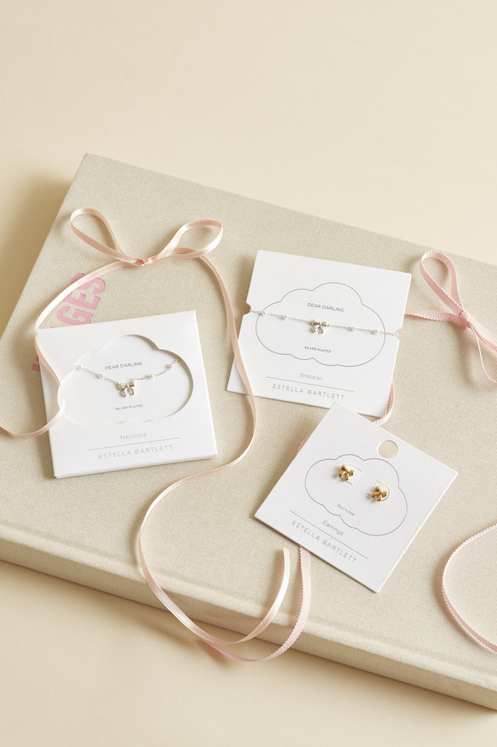 Pearl Bow Necklace