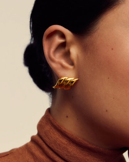 Savi Signature Oversized Stud Earrings | 18k Gold Plated Earrings Missoma