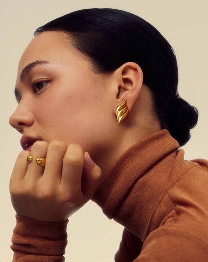 Savi Signature Oversized Stud Earrings | 18k Gold Plated Earrings Missoma